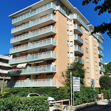 Sea View Floor In Appartamento Bibione